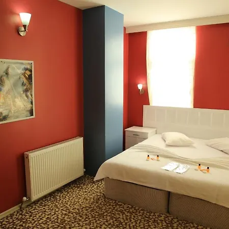 Hotel Tuzla Ani